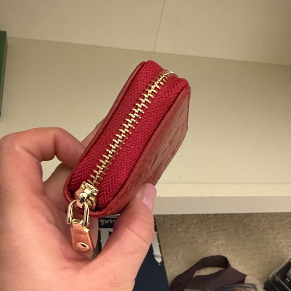 Red Embossed Zipper Wallet - Picture 5 of 8